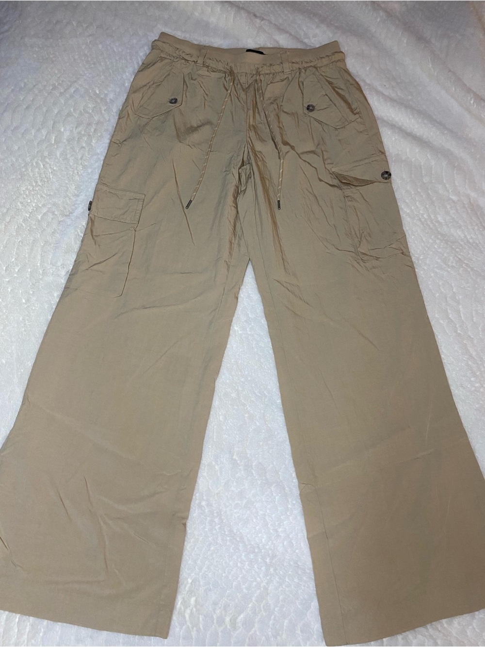 Forever 21 Women’s S Beige Wide-Leg Parachute Cargo Pants Y2K NWOT